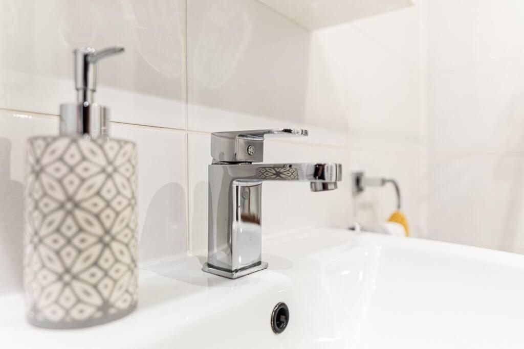 Stylish City Pad With Free Private Parking Glasgow Luaran gambar
