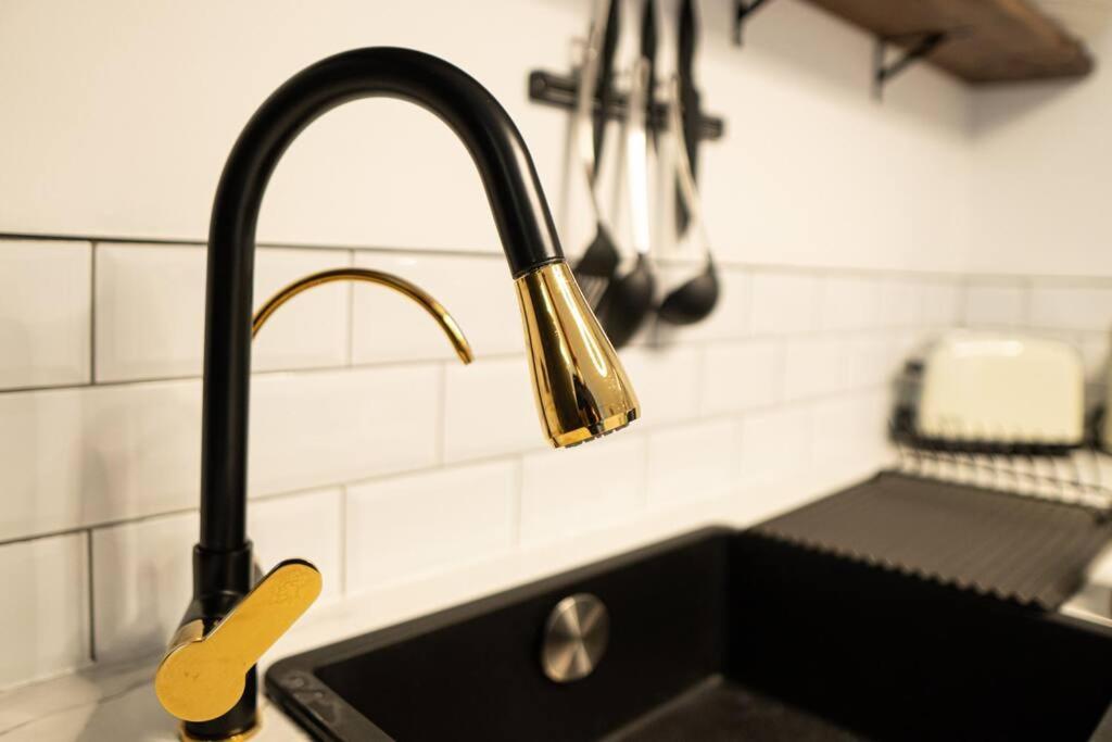 Stylish City Pad With Free Private Parking Glasgow Luaran gambar