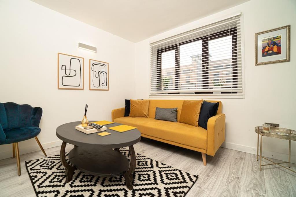 Stylish City Pad With Free Private Parking Glasgow Luaran gambar